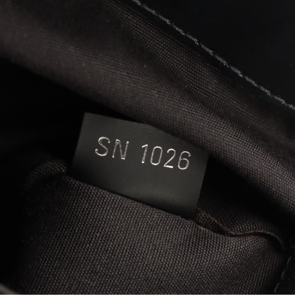 Louis Vuitton Women's Noir Black Epi Leather Passy PM Tote Handbag - EUC - Picture 6 of 11